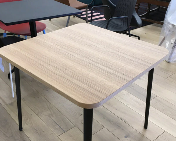 VG&P - Canteen Table